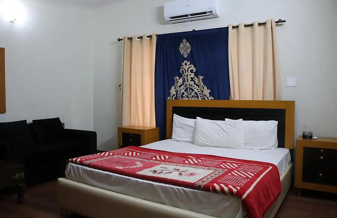 Mulberry Guest House F-11-1